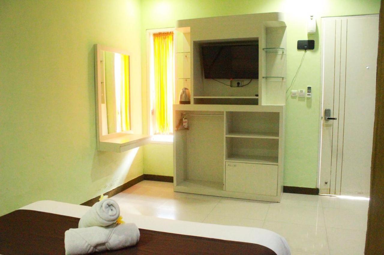 Dedy Beach Inn Kuta Lombok Eksteriør billede