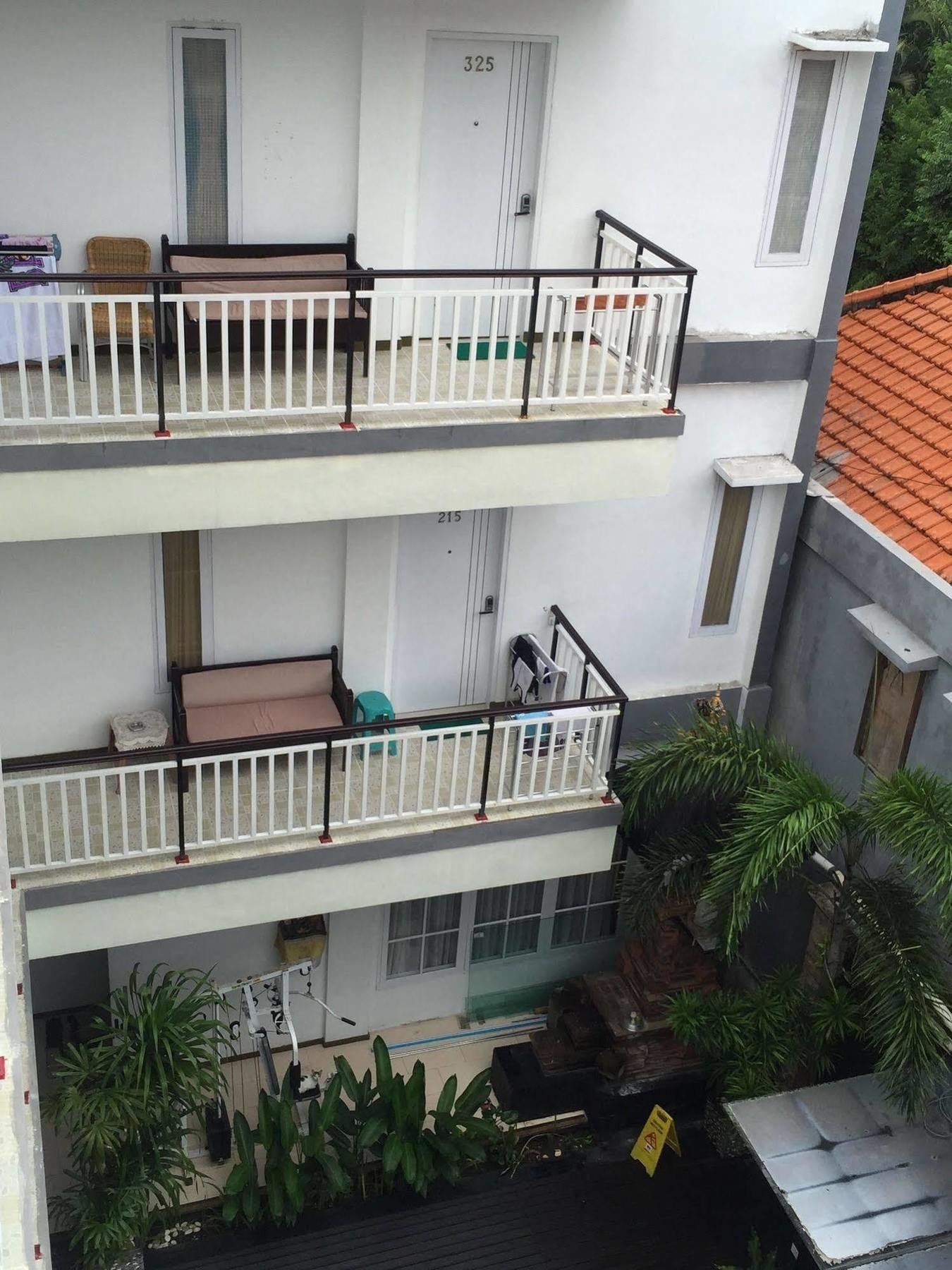 Dedy Beach Inn Kuta Lombok Eksteriør billede