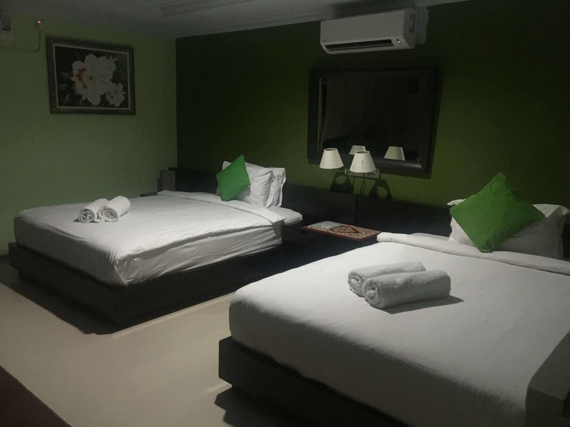 Dedy Beach Inn Kuta Lombok Eksteriør billede