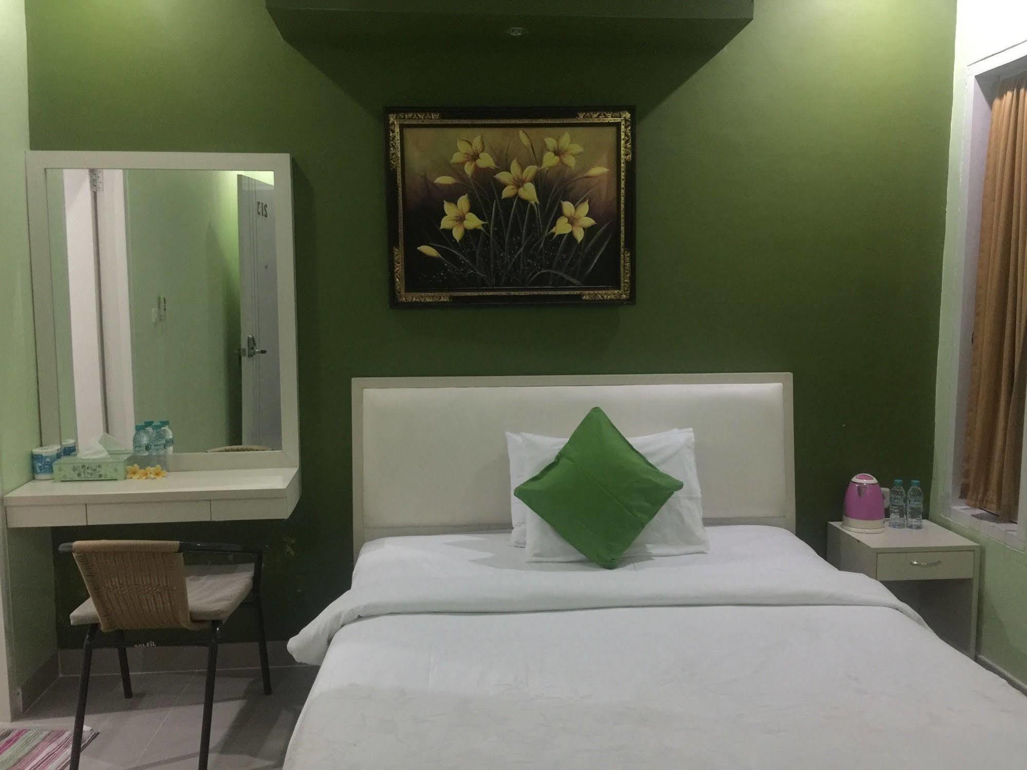 Dedy Beach Inn Kuta Lombok Eksteriør billede